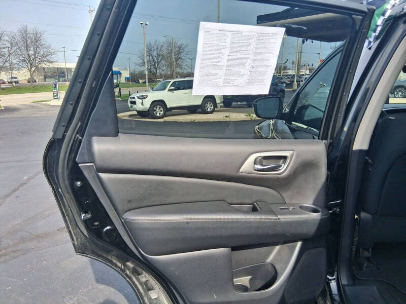 2018 Nissan Pathfinder S