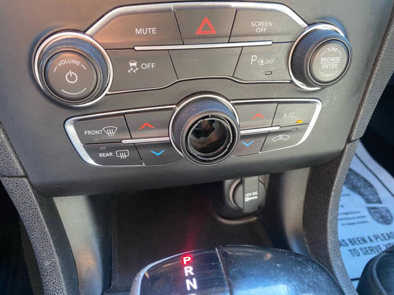 2020 Dodge Charger SXT