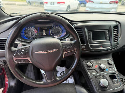 2016 Chrysler 200