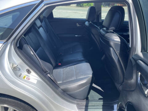 2013 Toyota Avalon XLE
