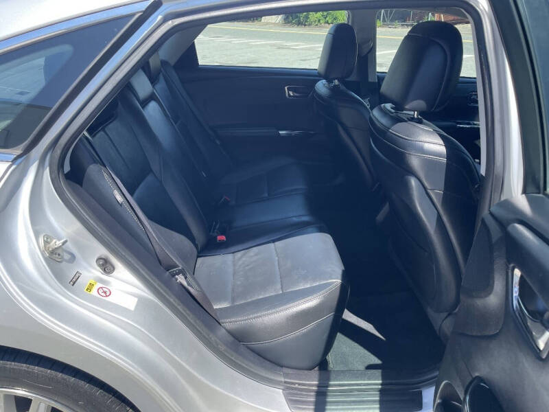 2013 Toyota Avalon XLE