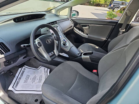 2013 Toyota Prius Two