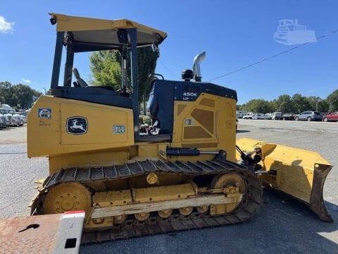 2020 DEERE 450 LGP