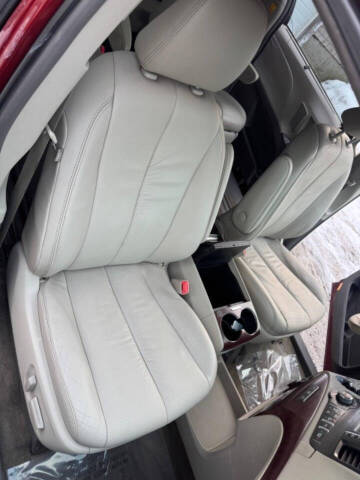 2012 Toyota Sienna Limited 7-Passenger
