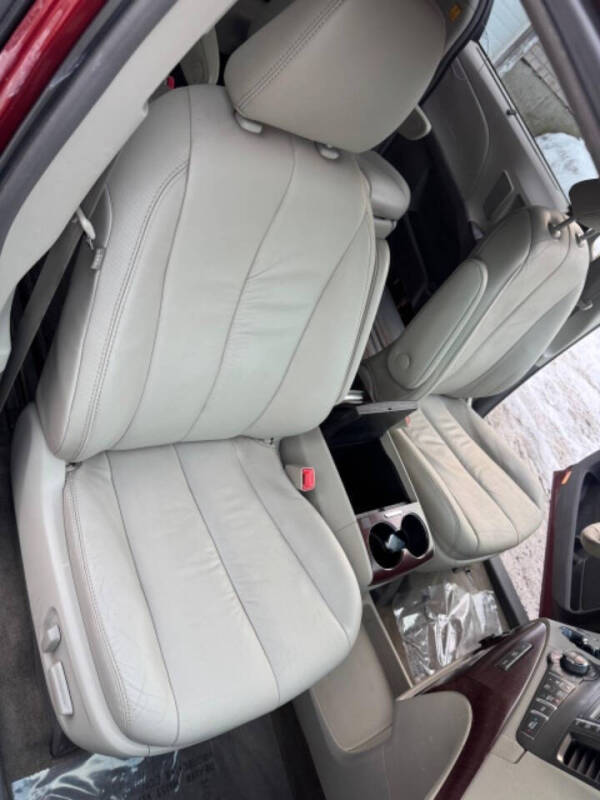 2012 Toyota Sienna Limited 7-Passenger