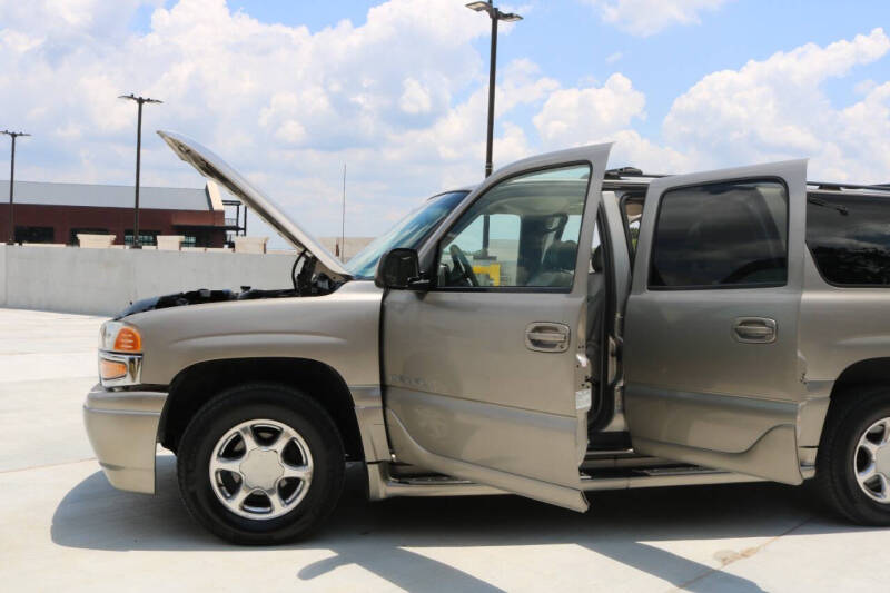 2001 GMC Yukon XL Denali