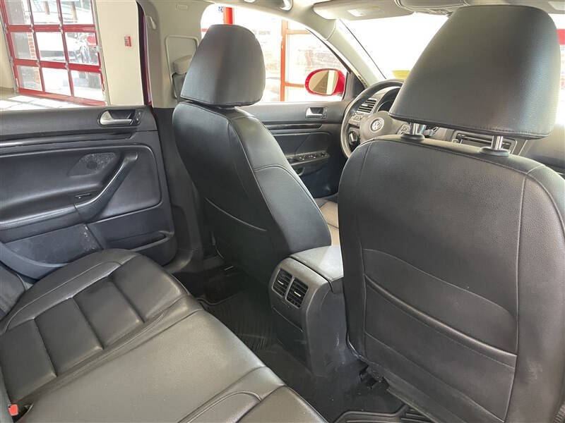 2011 Volkswagen Jetta SportWagen TDI