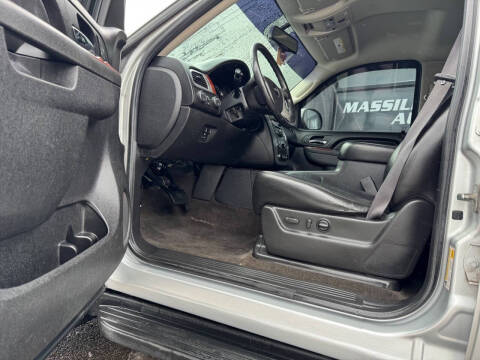 2011 GMC Yukon XL SLT 2500