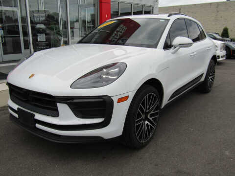 2022 Porsche Macan