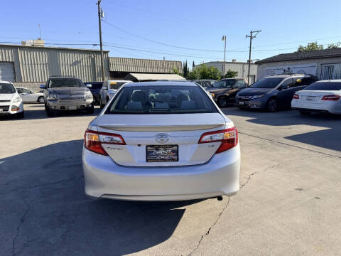 2012 Toyota Camry LE