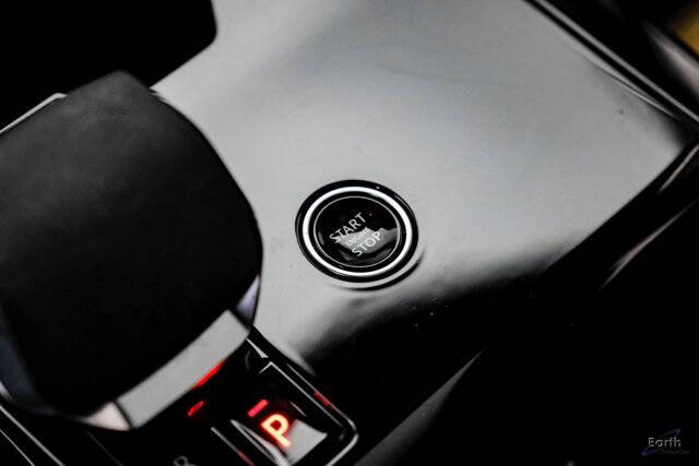 2024 Land Rover Range Rover Sport P360 SE