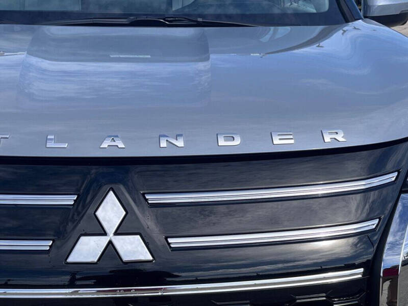 2025 Mitsubishi Outlander SEL