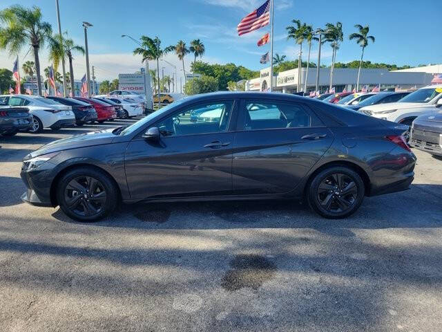 2022 Hyundai Elantra