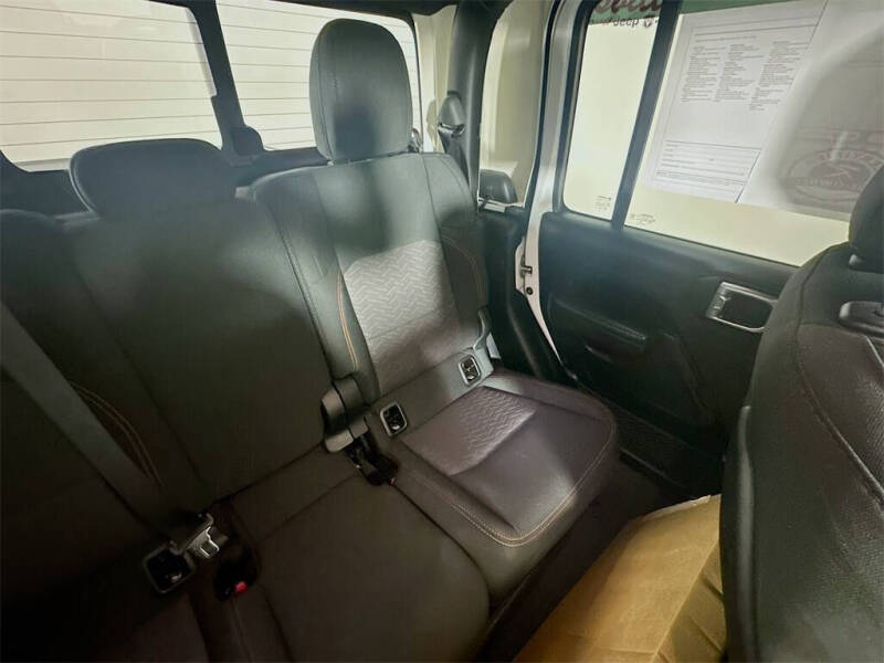 2023 Jeep Gladiator Mojave