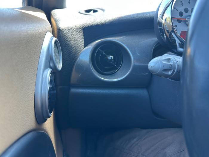 2006 MINI Cooper