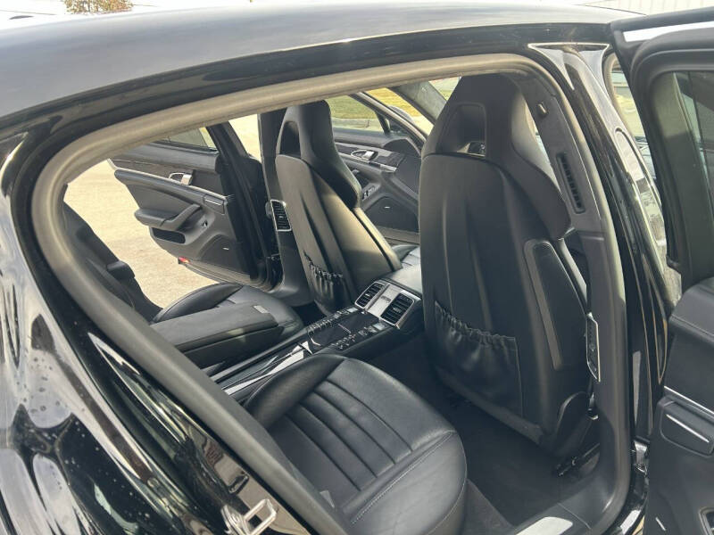 2015 Porsche Panamera Turbo