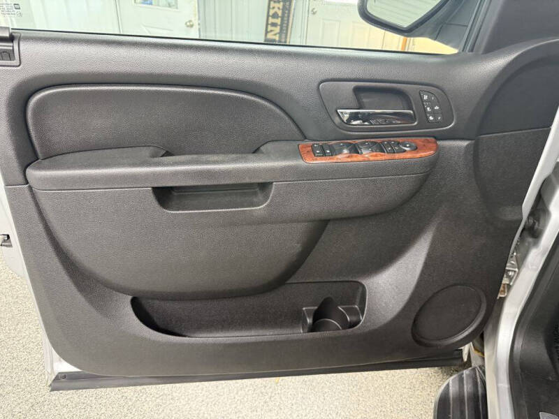 2013 Chevrolet Avalanche LTZ Black Diamond