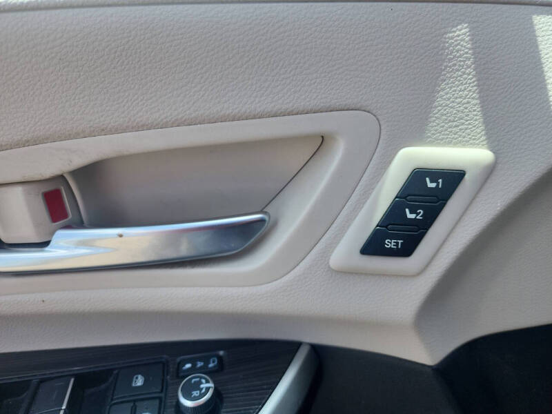 2024 Toyota Sienna Platinum 7-Passenger