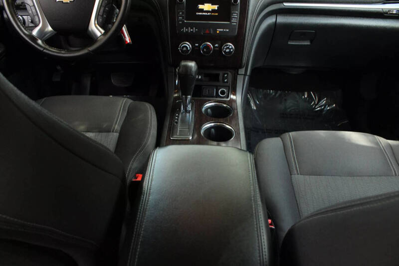 2017 Chevrolet Traverse LT