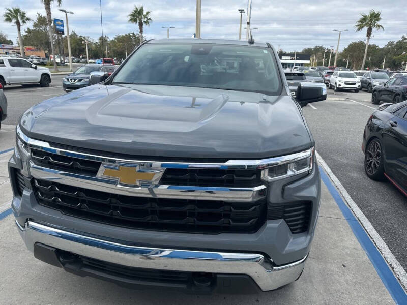 2024 Chevrolet Silverado 1500 LT