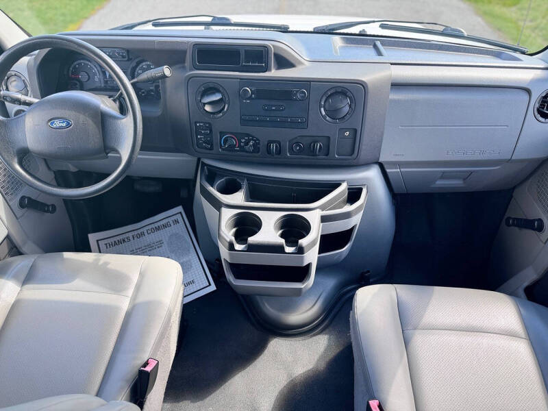 2014 Ford E-Series E-350 SD XL