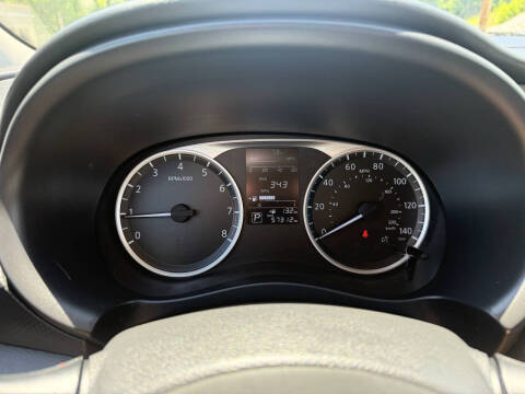2022 Nissan Kicks S