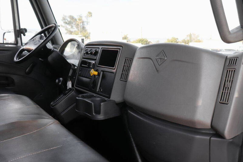 2019 International DuraStar 4300