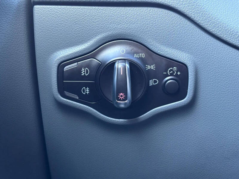 2016 Audi Q5 2.0T quattro Premium Plus