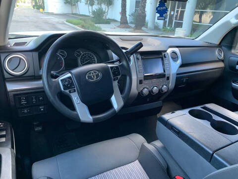 2014 Toyota Tundra SR5