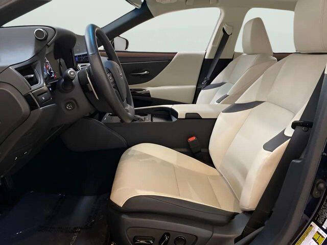 2025 Lexus ES 350