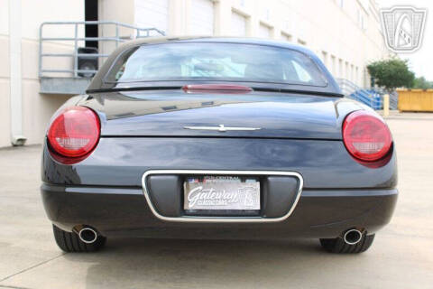 2004 Ford Thunderbird Deluxe