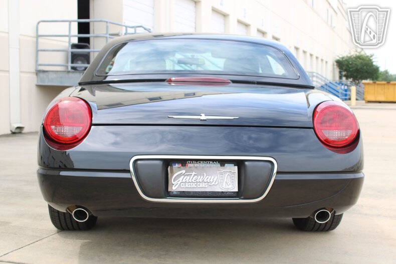2004 Ford Thunderbird Deluxe