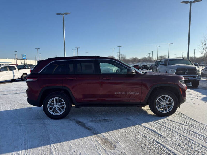 2024 Jeep Grand Cherokee Laredo
