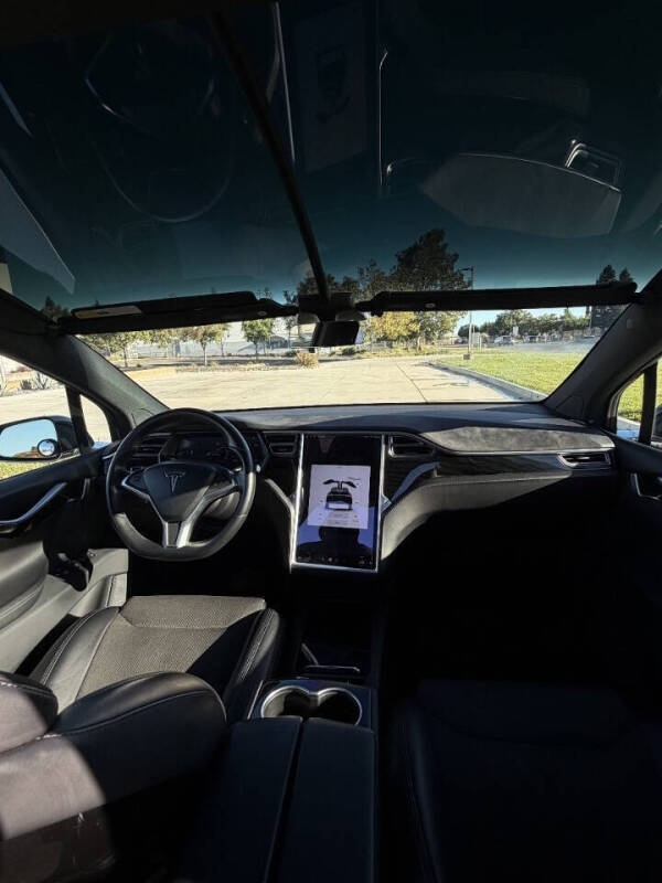 2017 Tesla Model X 90D