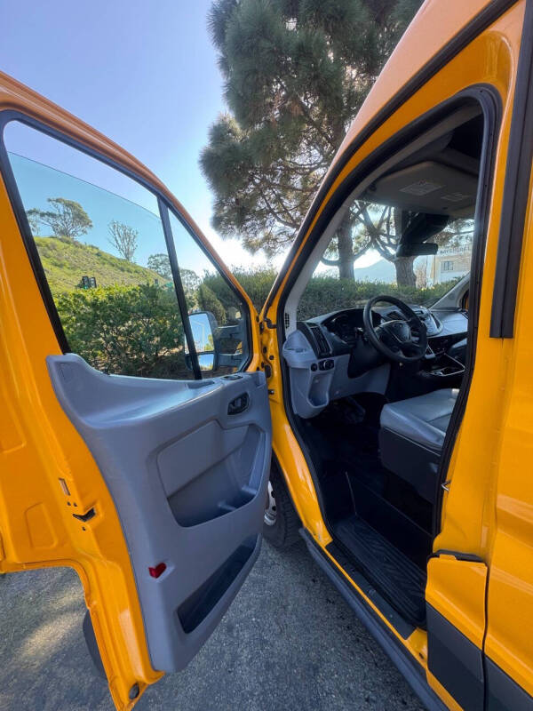 2017 Ford Transit 150