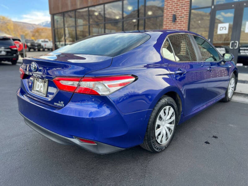 2018 Toyota Camry Hybrid LE
