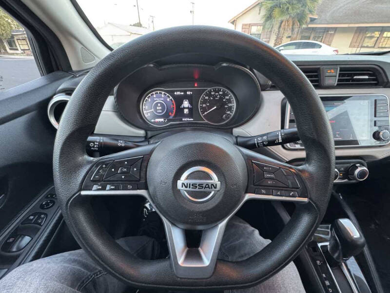 2021 Nissan Versa SV