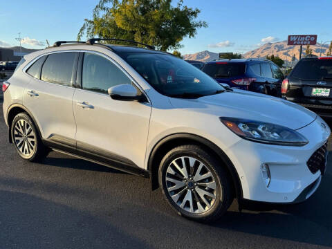 2020 Ford Escape Titanium