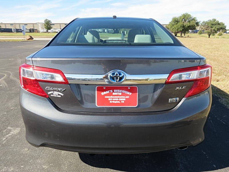 2014 Toyota Camry Hybrid XLE