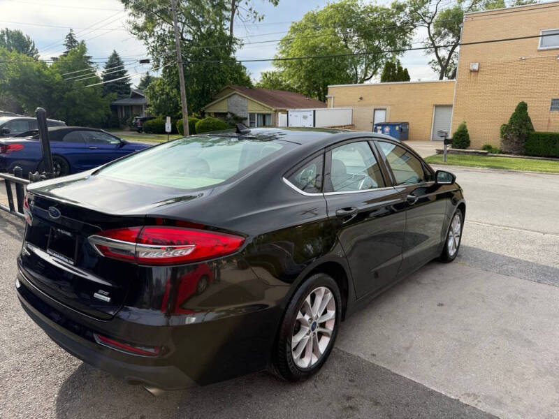 2020 Ford Fusion SE