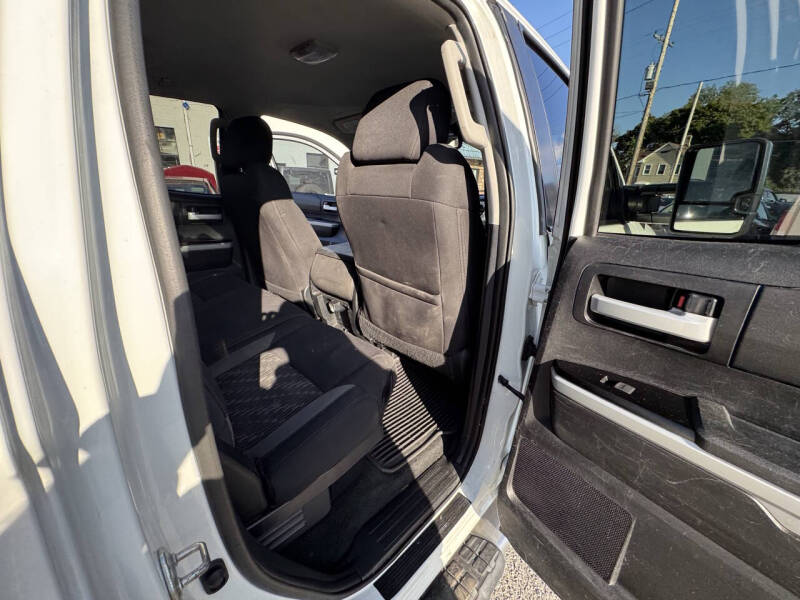 2019 Toyota Tundra SR5