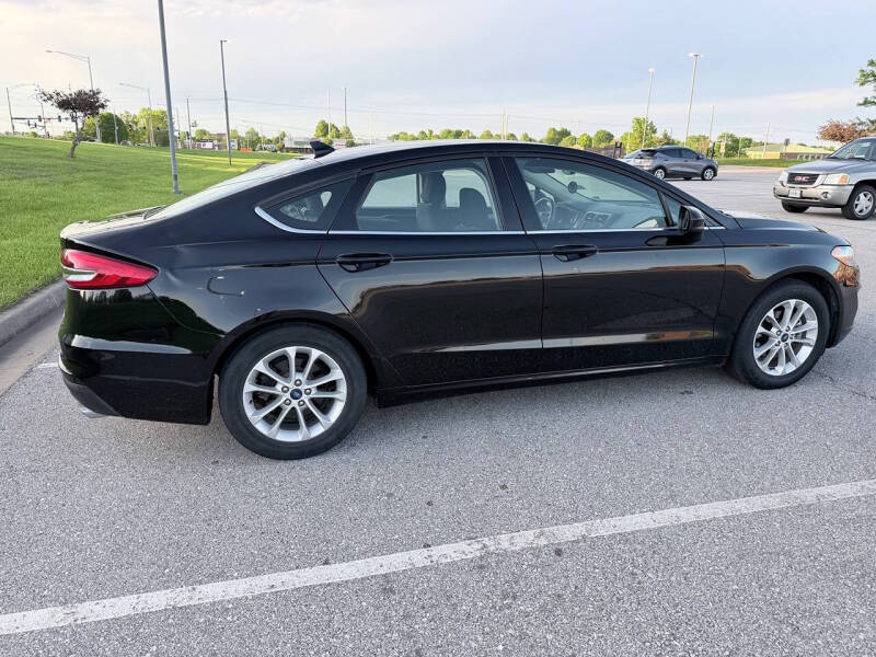 2020 Ford Fusion SE