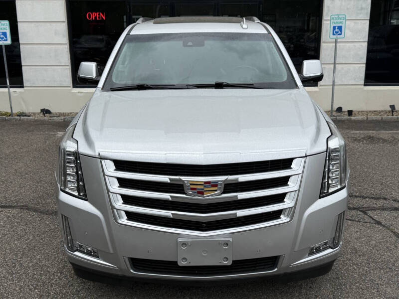 2019 Cadillac Escalade Luxury