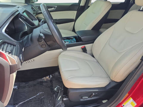 2020 Ford Edge Titanium