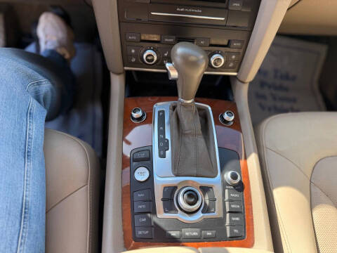 2011 Audi Q7 3.0T quattro S line Prestige