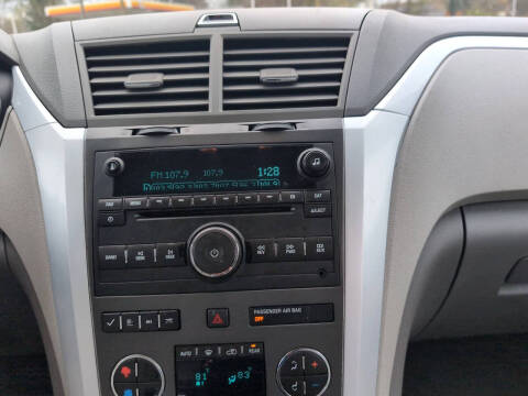 2011 Chevrolet Traverse LT