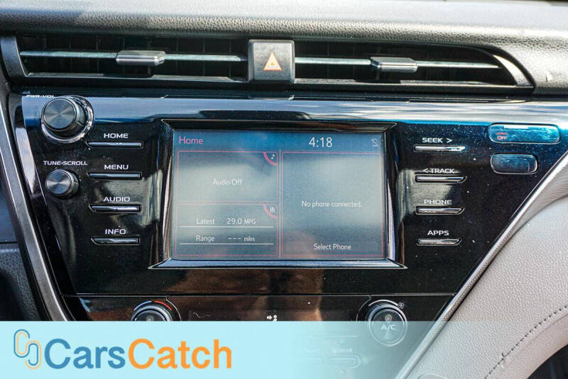 2018 Toyota Camry SE