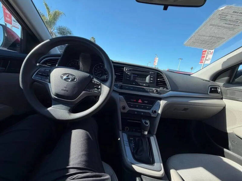 2017 Hyundai Elantra