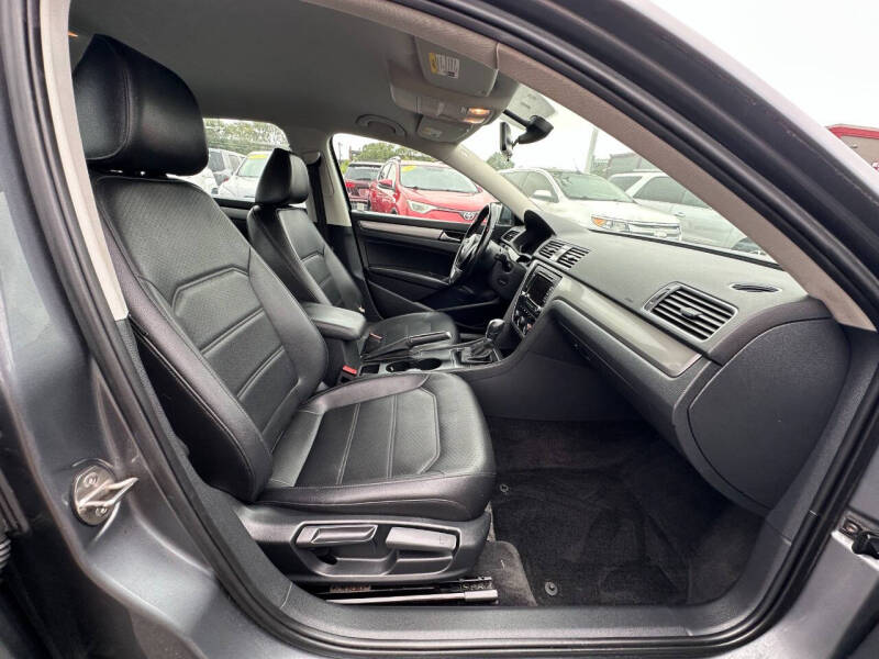 2015 Volkswagen Passat 1.8T Limited Edition