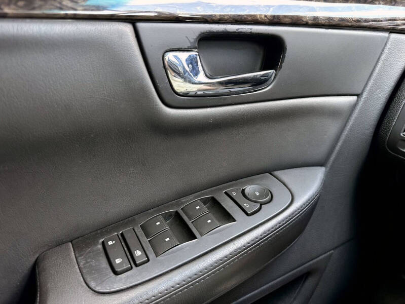 2010 Cadillac DTS Pro Coachbuilder Limo